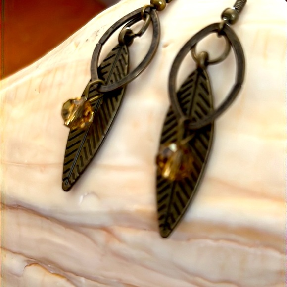 Modern Earrings. - Picture 3 of 3